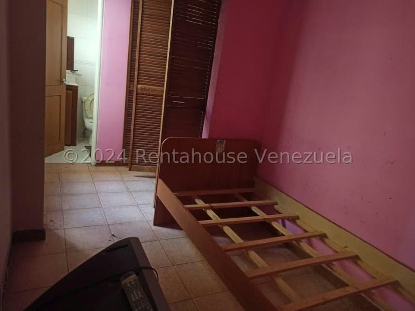Casa (Multipes Niveles) en Venta en La Florida, Distrito Metropolitano - 63