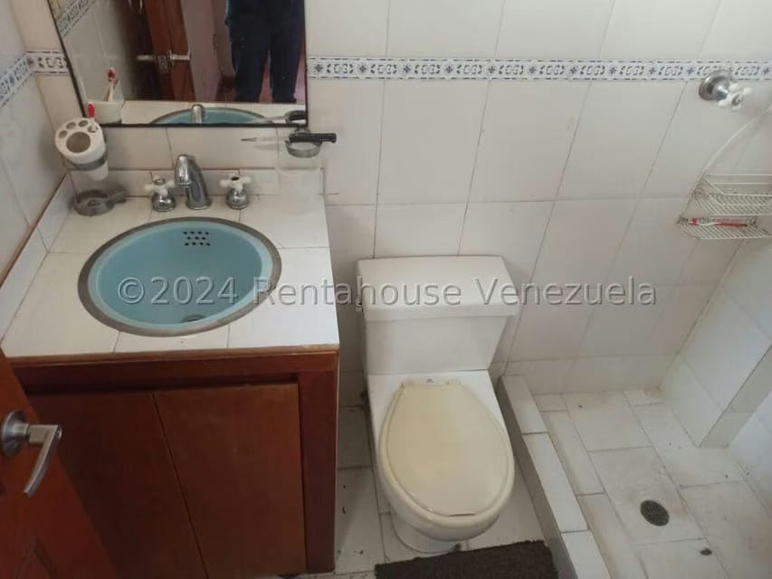 Casa (Multipes Niveles) en Venta en La Florida, Distrito Metropolitano - 64