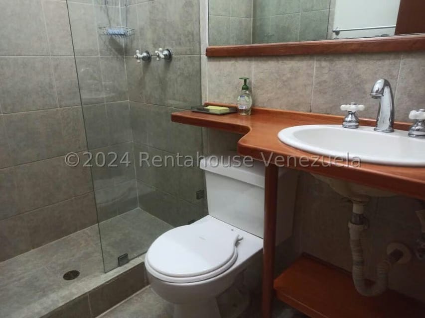 Casa (Multipes Niveles) en Venta en La Florida, Distrito Metropolitano - 79