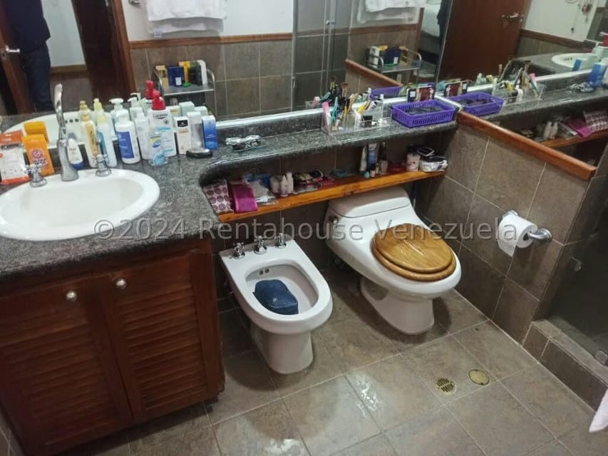Casa (Multipes Niveles) en Venta en La Florida, Distrito Metropolitano - 87