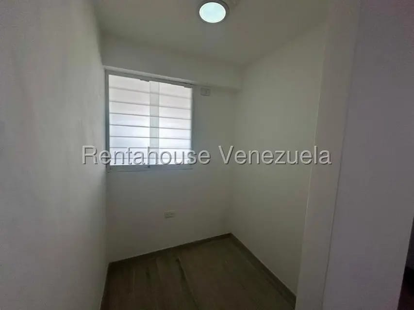 Apartamento (1 Nivel) en Alquiler en El Encantado, Distrito Metropolitano - 11