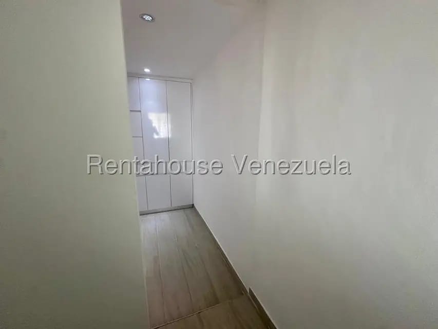 Apartamento (1 Nivel) en Alquiler en El Encantado, Distrito Metropolitano - 12