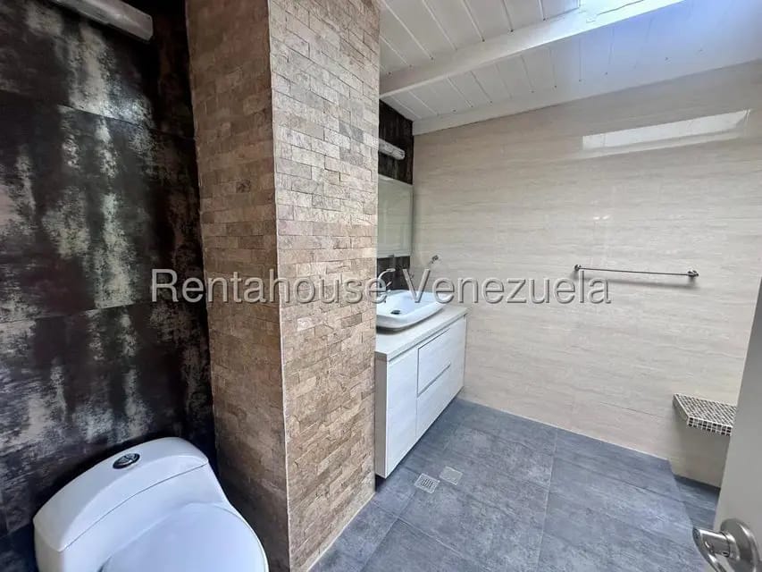 Apartamento (1 Nivel) en Alquiler en El Encantado, Distrito Metropolitano - 18