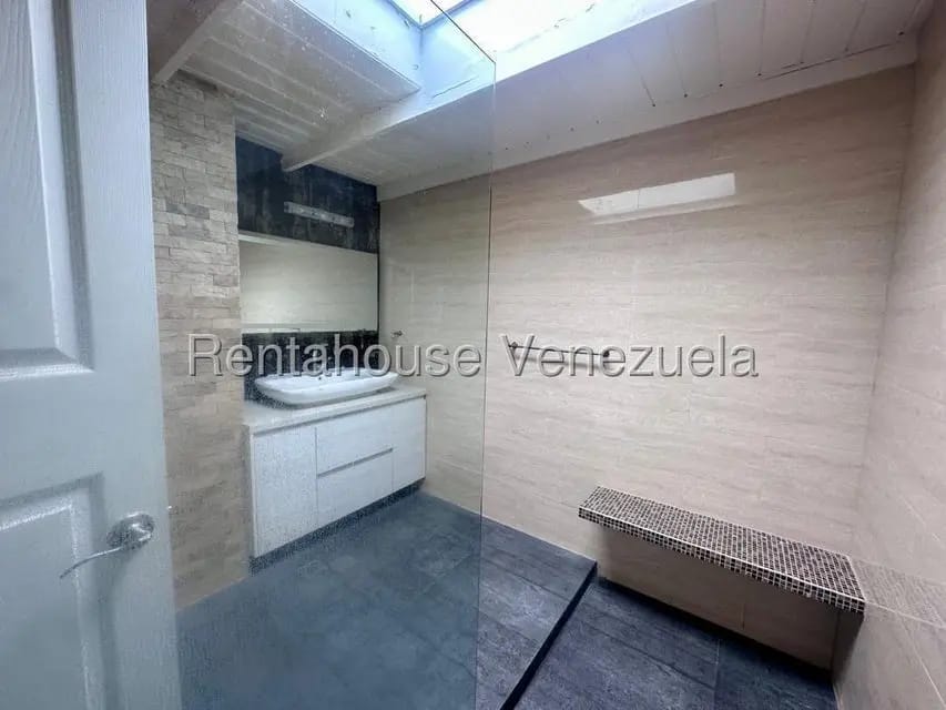 Apartamento (1 Nivel) en Alquiler en El Encantado, Distrito Metropolitano - 20