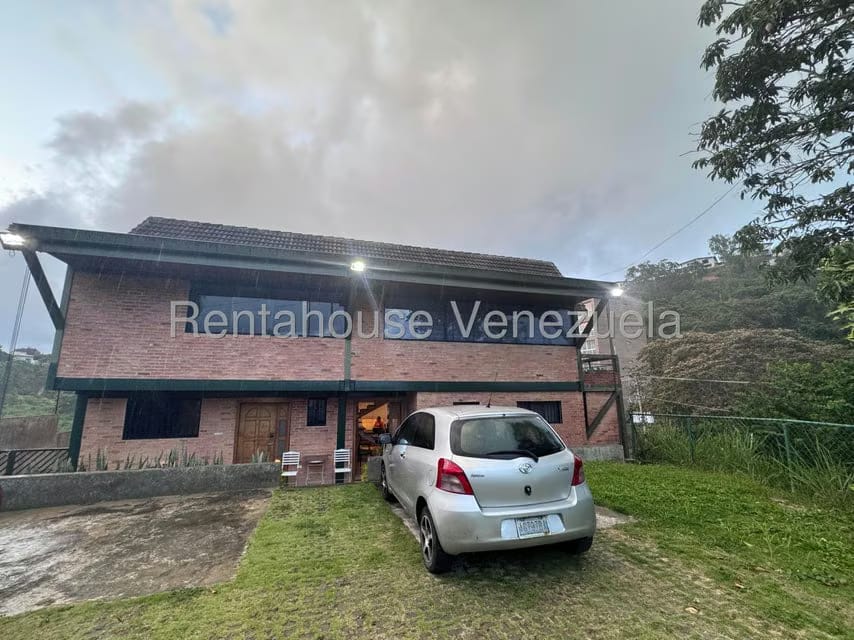 Casa (Multipes Niveles) en Venta en Los Naranjos del Cafetal, Distrito Metropolitano