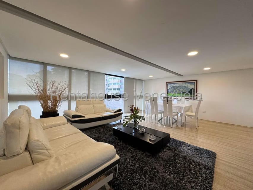 Casa (Multipes Niveles) en Venta en Los Naranjos del Cafetal, Distrito Metropolitano - 4