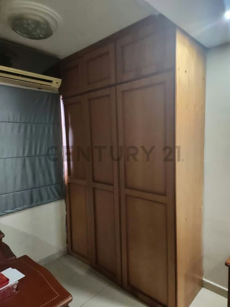 VENTA DE TOWNHOUSE Urb. Tazajal, Res. Villa Florencia 1 - 15