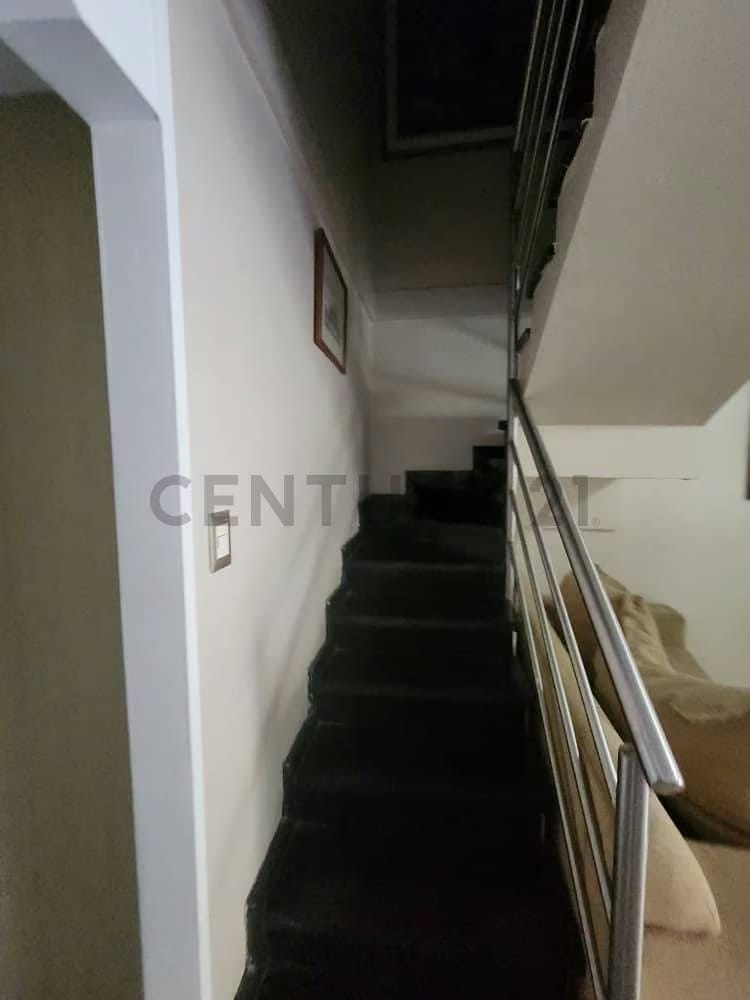 VENTA DE TOWNHOUSE Urb. Tazajal, Res. Villa Florencia 1 - 19