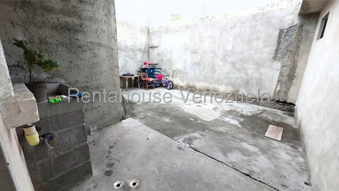 Casa (1 Nivel) en Venta en La Ensenada, Lara - 23