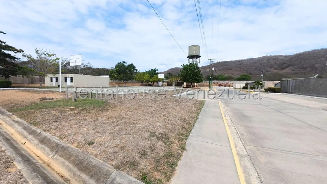 Casa (1 Nivel) en Venta en La Ensenada, Lara - 26