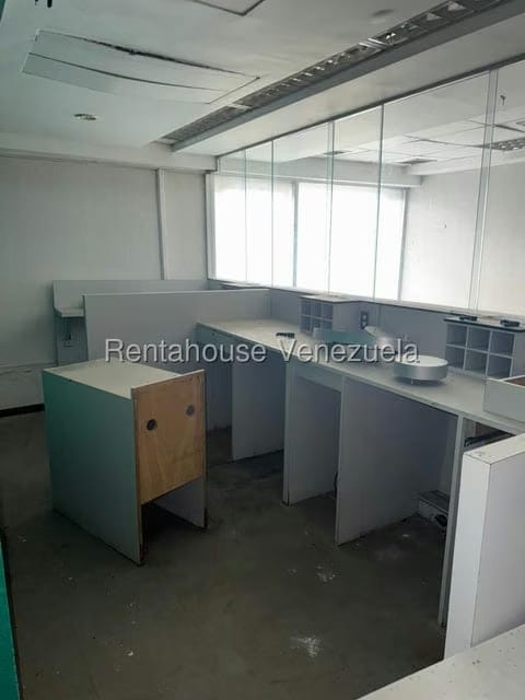 Comercial (Local Comercial) en Alquiler en Parque Central, Distrito Metropolitano - 12