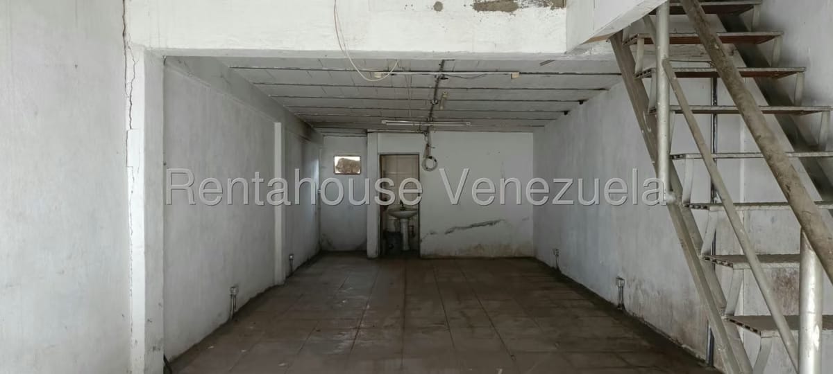 Comercial (Local Comercial) en Venta en Sector Sucua, Miranda - 18