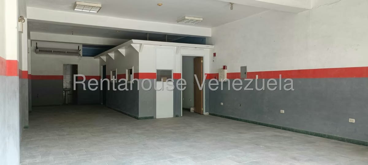Comercial (Local Comercial) en Venta en Sector Sucua, Miranda - 28