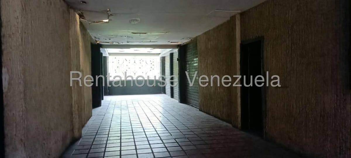 Comercial (Local Comercial) en Venta en Sector Sucua, Miranda - 4