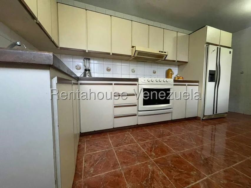 Apartamento (Penthouse) en Venta en Lomas del Avila, Distrito Metropolitano - 12