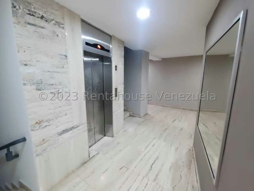 Apartamento (Penthouse) en Venta en La Trigaleña, Carabobo - 3