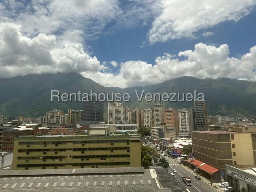 Comercial (Local Comercial) en Alquiler en Los Cortijos de Lourdes, Distrito Metropolitano