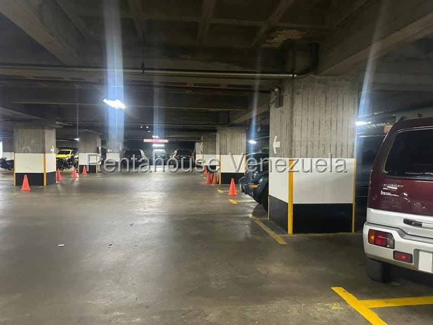Comercial (Local Comercial) en Alquiler en Los Cortijos de Lourdes, Distrito Metropolitano - 28