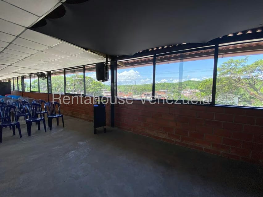 Comercial (Local Comercial) en Venta en La Raiza, Miranda - 52