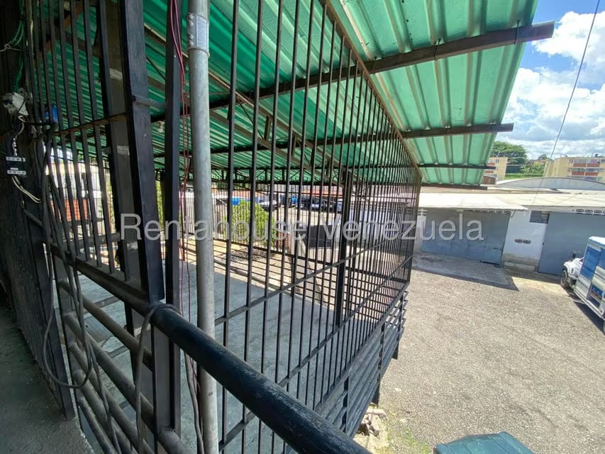 Comercial (Local Comercial) en Venta en La Raiza, Miranda - 55