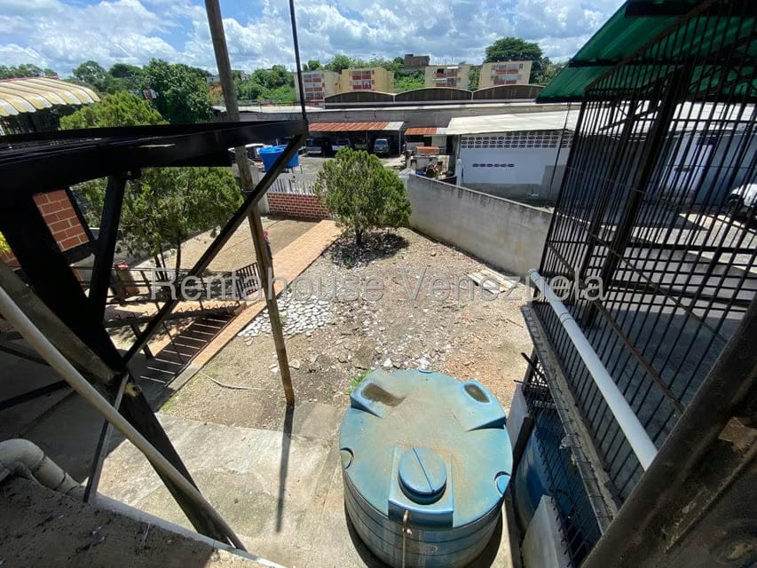 Comercial (Local Comercial) en Venta en La Raiza, Miranda - 57