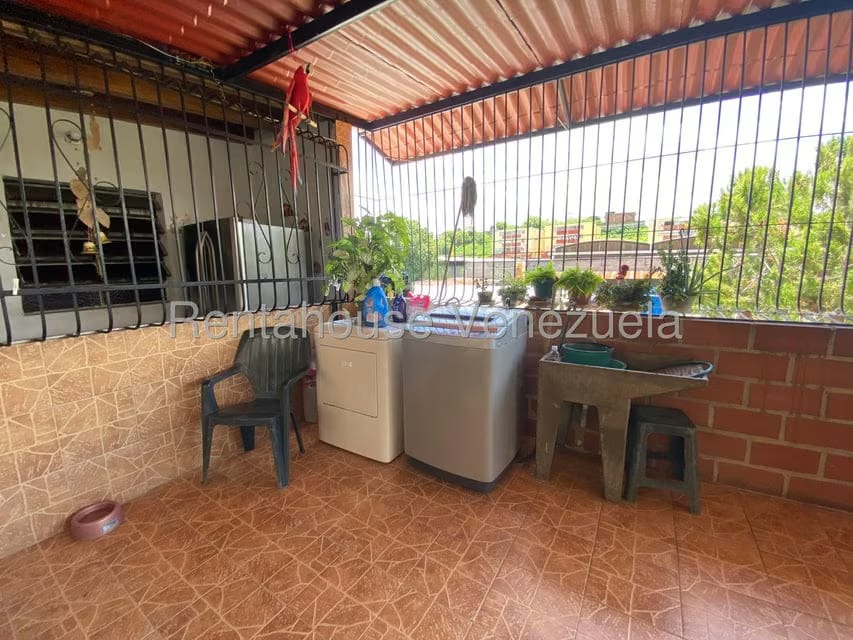 Comercial (Local Comercial) en Venta en La Raiza, Miranda - 62