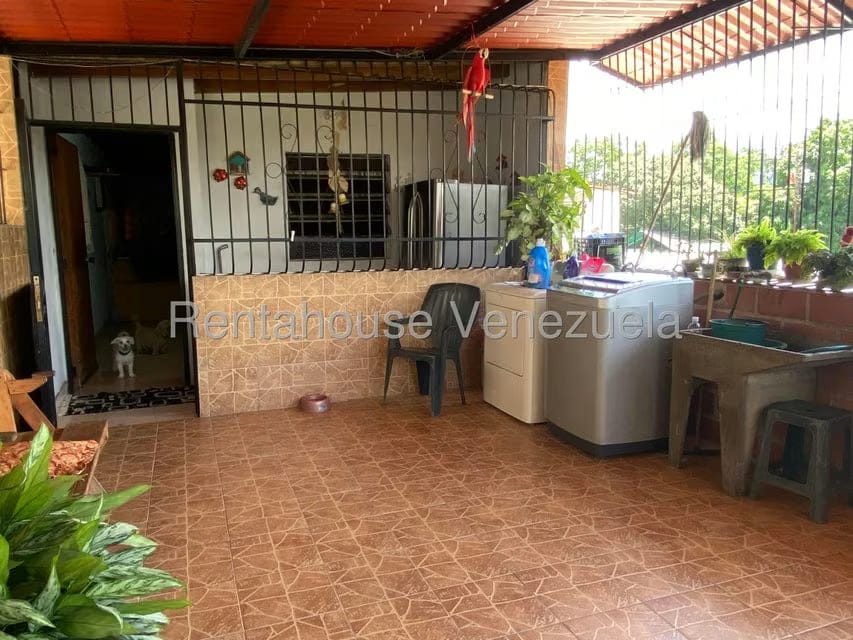 Comercial (Local Comercial) en Venta en La Raiza, Miranda - 63