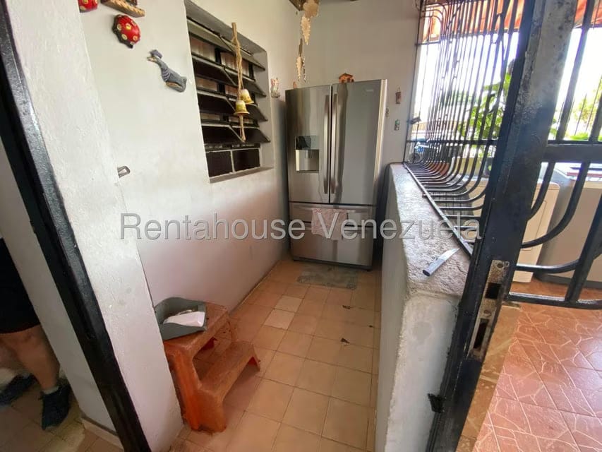 Comercial (Local Comercial) en Venta en La Raiza, Miranda - 64