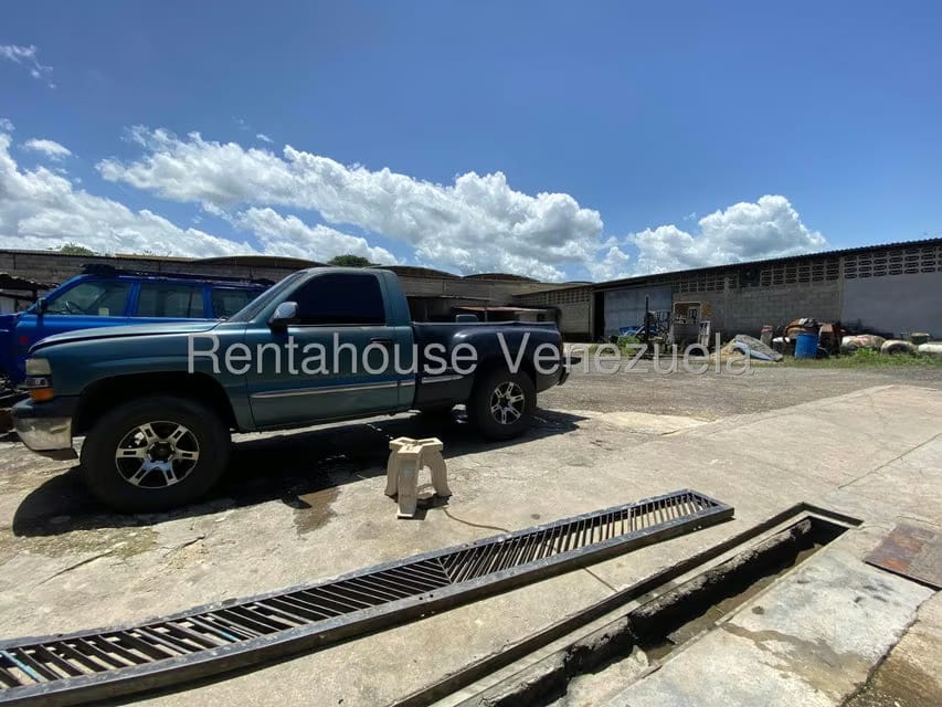 Comercial (Local Comercial) en Venta en La Raiza, Miranda - 8