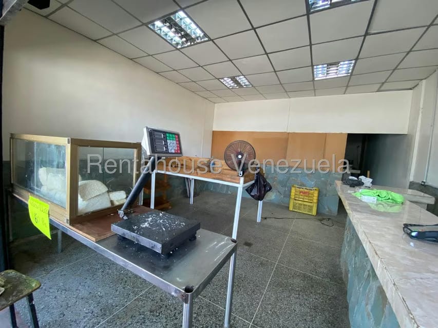Comercial (Local Comercial) en Venta en La Raiza, Miranda - 73