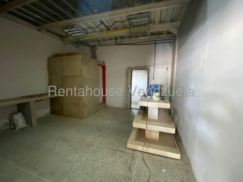 Comercial (Local Comercial) en Venta en La Raiza, Miranda - 75