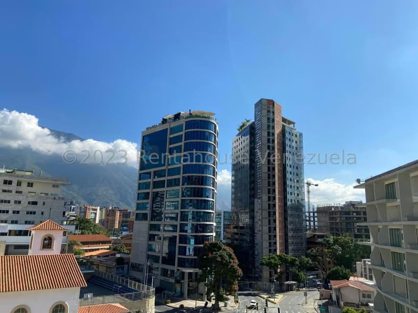 Apartamento (1 Nivel) en Venta en Las Mercedes, Distrito Metropolitano - 2
