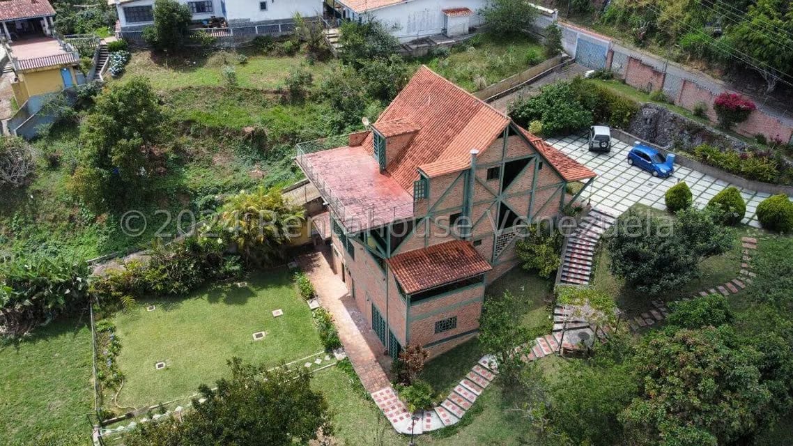 Casa (Multipes Niveles) en Venta en El Junquito, Distrito Metropolitano - 2