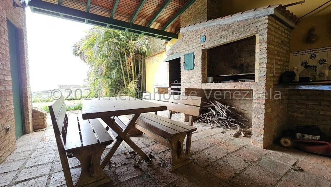Casa (Multipes Niveles) en Venta en El Junquito, Distrito Metropolitano - 102