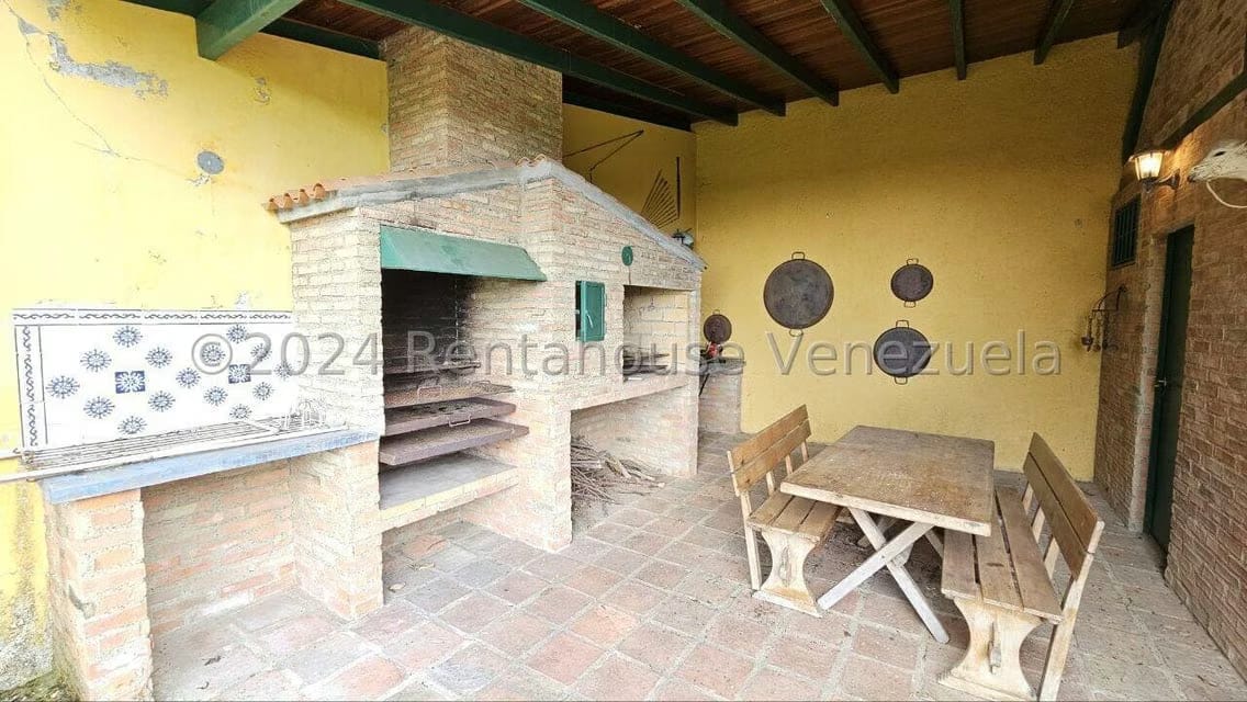Casa (Multipes Niveles) en Venta en El Junquito, Distrito Metropolitano - 103