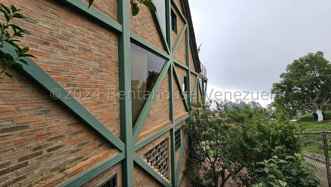 Casa (Multipes Niveles) en Venta en El Junquito, Distrito Metropolitano - 112