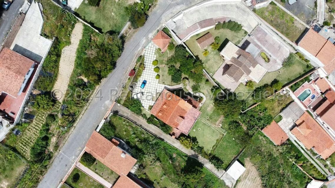 Casa (Multipes Niveles) en Venta en El Junquito, Distrito Metropolitano - 121