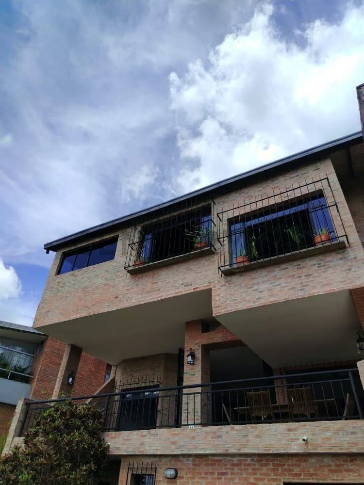 Casa en Venta en Caicaguana. Municipio el Hatillo-Caracas