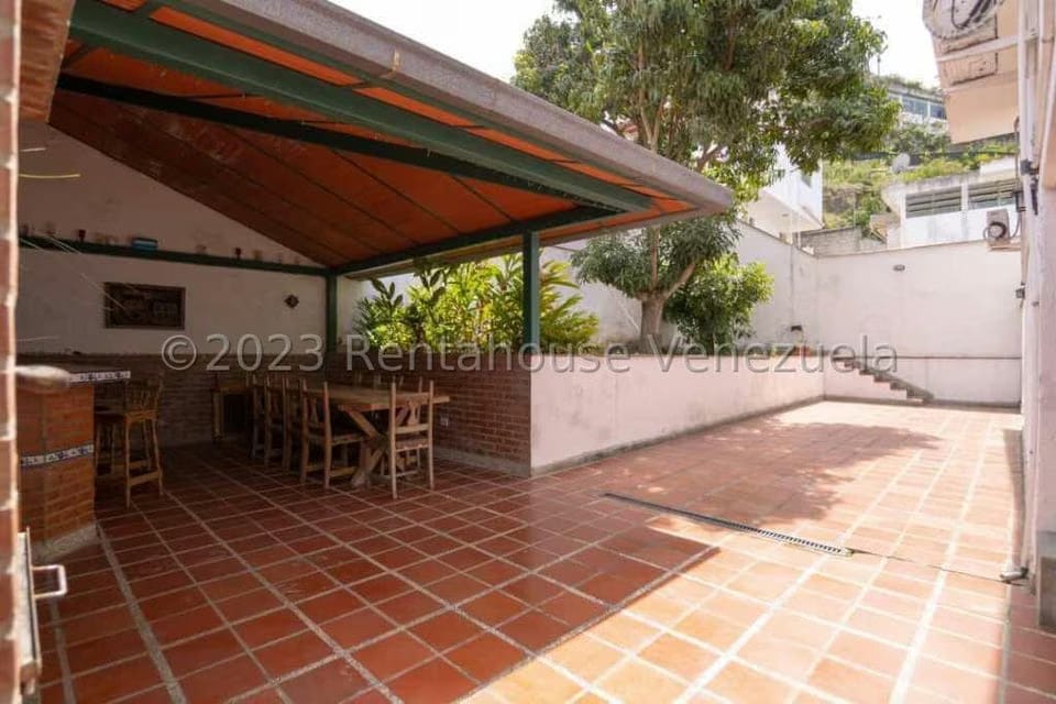 Casa (Multipes Niveles) en Venta en Prados del Este, Distrito Metropolitano - 26