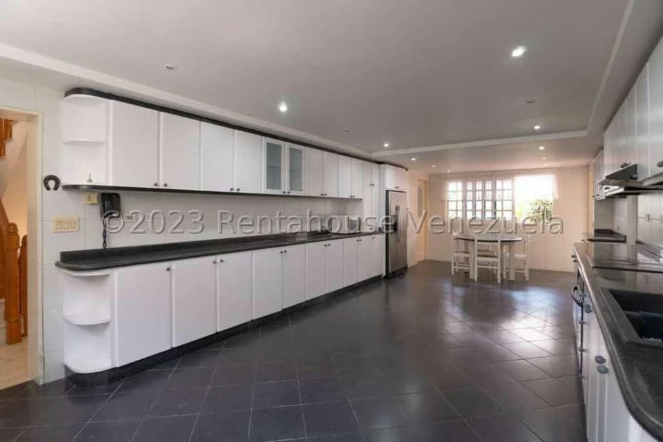 Casa (Multipes Niveles) en Venta en Prados del Este, Distrito Metropolitano - 10