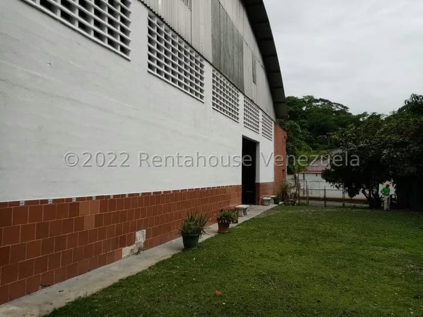 Terreno (Finca) en Venta en Parques Del Sur, Miranda - 2