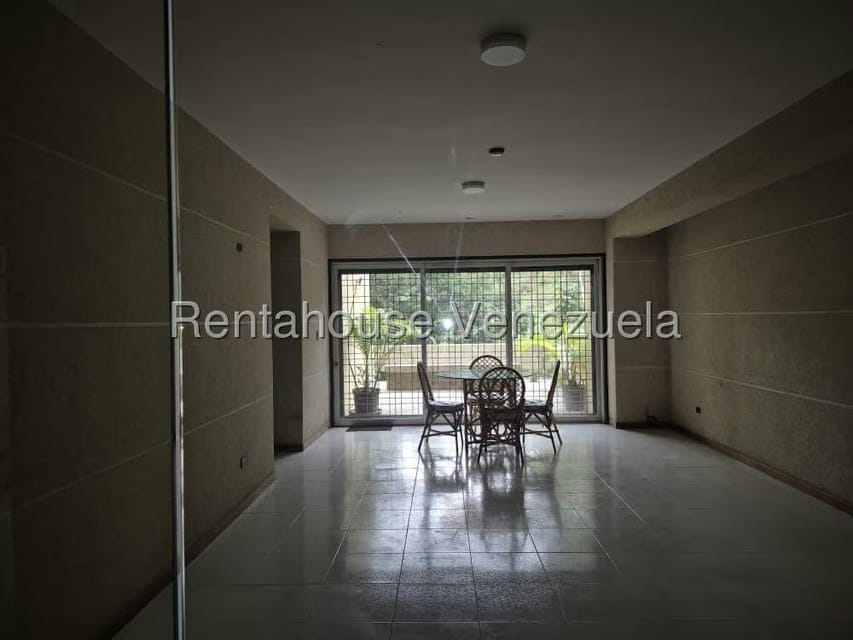 Apartamento (1 Nivel) en Venta en El Cigarral, Distrito Metropolitano - 5