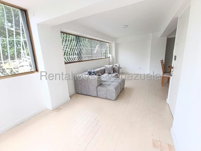 Apartamento (1 Nivel) en Venta en Los Rosales, Distrito Metropolitano - 3
