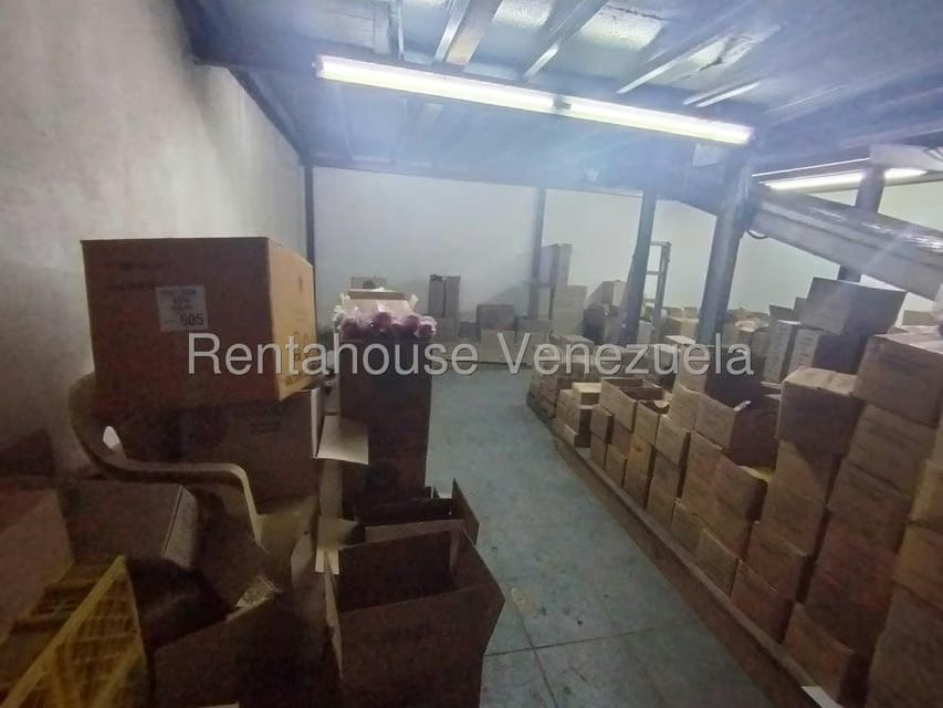 Comercial (Local Comercial) en Venta en Quinta Crespo, Distrito Metropolitano - 11