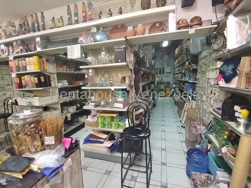 Comercial (Local Comercial) en Venta en Quinta Crespo, Distrito Metropolitano - 6