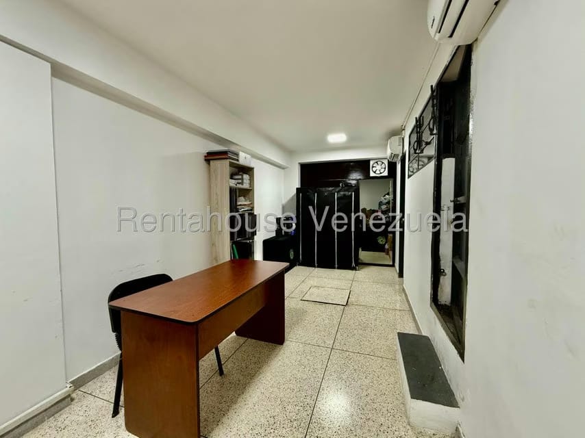 Comercial (Local Comercial) en Venta en Parroquia Altagracia, Distrito Metropolitano - 12