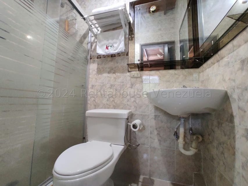 Casa (Duplex) en Venta en El Limon, Aragua - 39