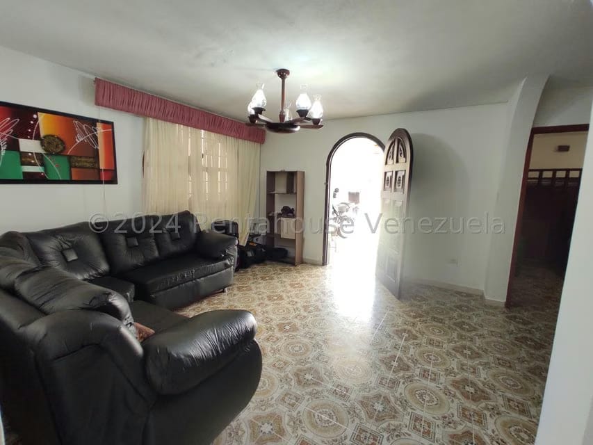 Casa (Duplex) en Venta en El Limon, Aragua - 8