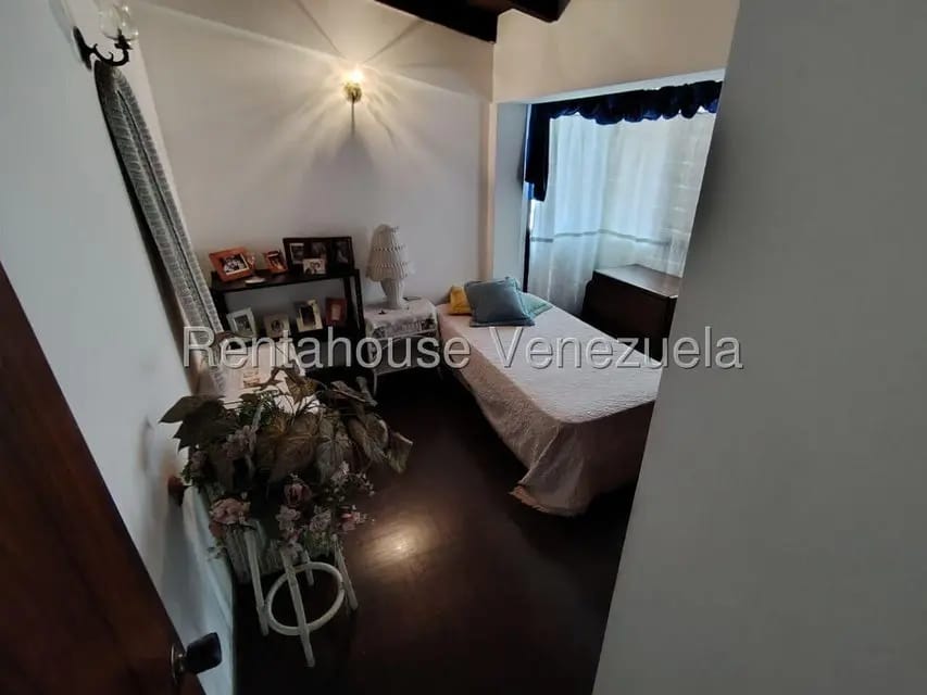Casa (Multipes Niveles) en Venta en La Macarena Norte, Miranda - 27