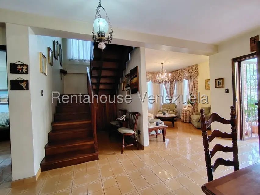 Casa (Multipes Niveles) en Venta en La Macarena Norte, Miranda - 6